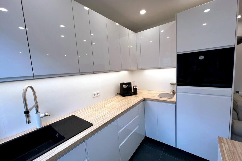 Lovely Flat Relax Near City Center Núremberg Exterior foto